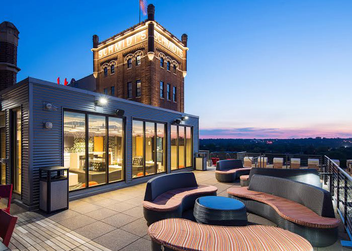 <h3>ST. PAUL'S SCHMIDT BREWERY</h3> <p>Architecturally the new lofts take advantage of the building’s natural light with high</p>