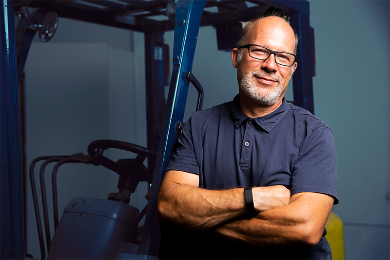 Simon Mestre Forklift web hero 800