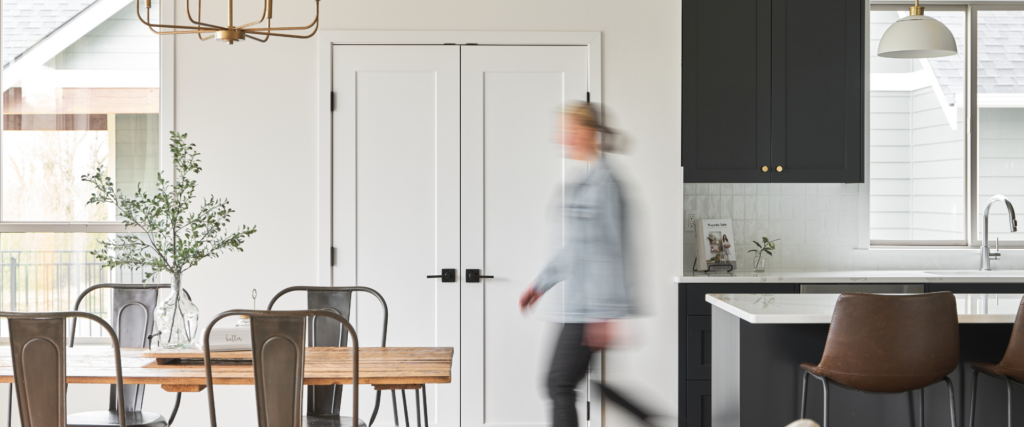 Molded Mercer Interior Wood Door